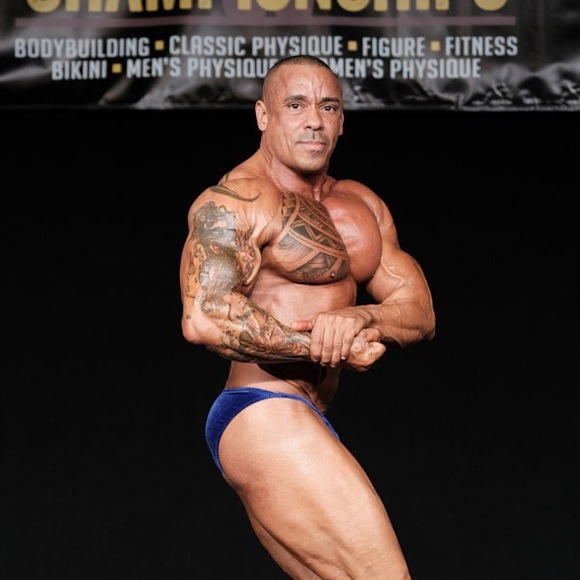 Meet your Posher, Frankie - Picture 3 of 3